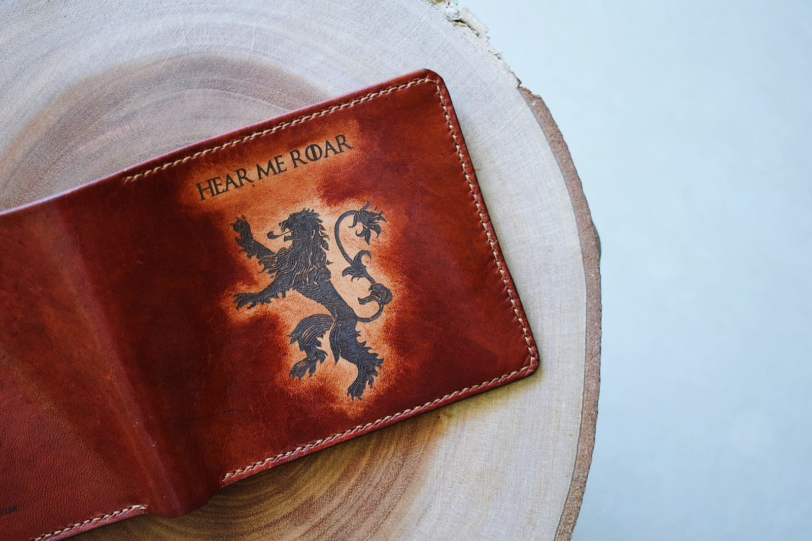 Mayan Corner - Game of Thrones leather men's wallet, men's gift ideas, personalized gift for him, anniversary present - House Lannister Logo