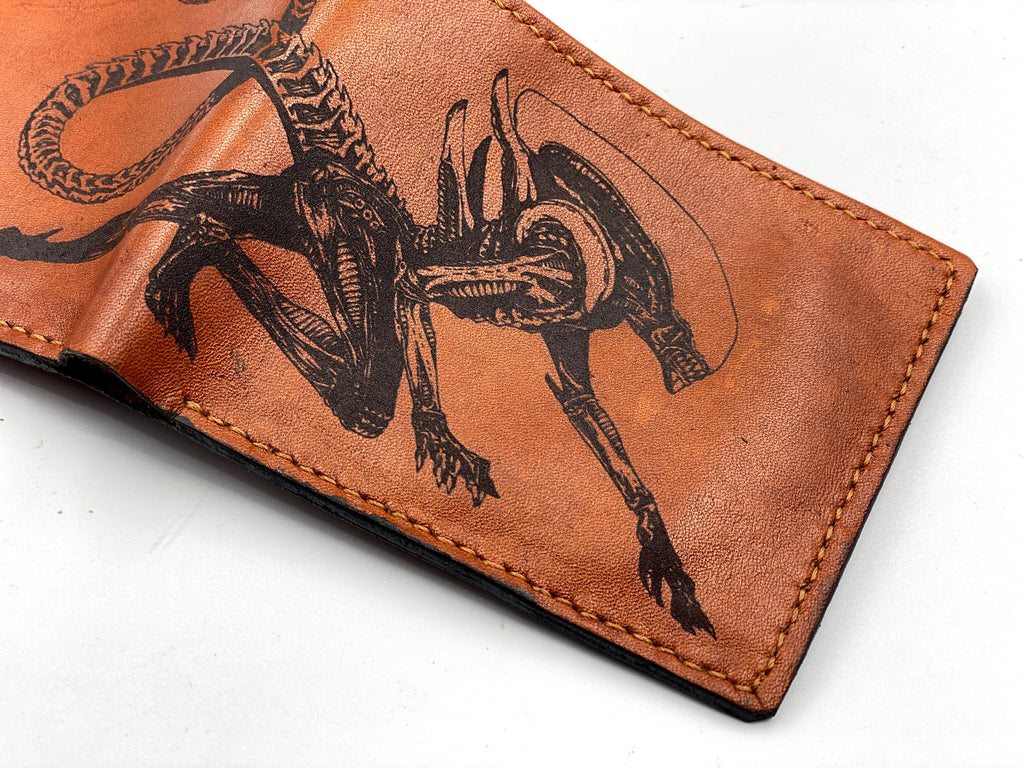 Mayan Corner - Aliens xenomorph monster leather handmade men's wallet, custom gifts for him, father's day gifts, anniversary gift for men