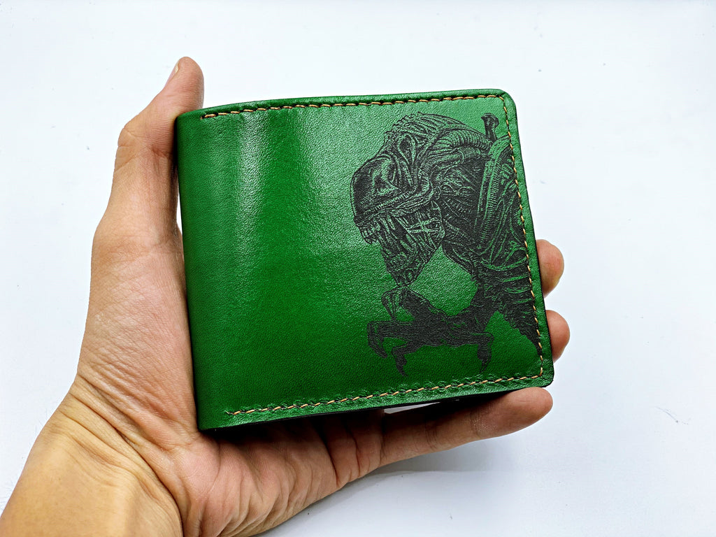 Mayan Corner - Predator vs Aliens xenomorph monster leather handmade men's wallet, custom gifts for him, father's day gifts, anniversary gift for men
