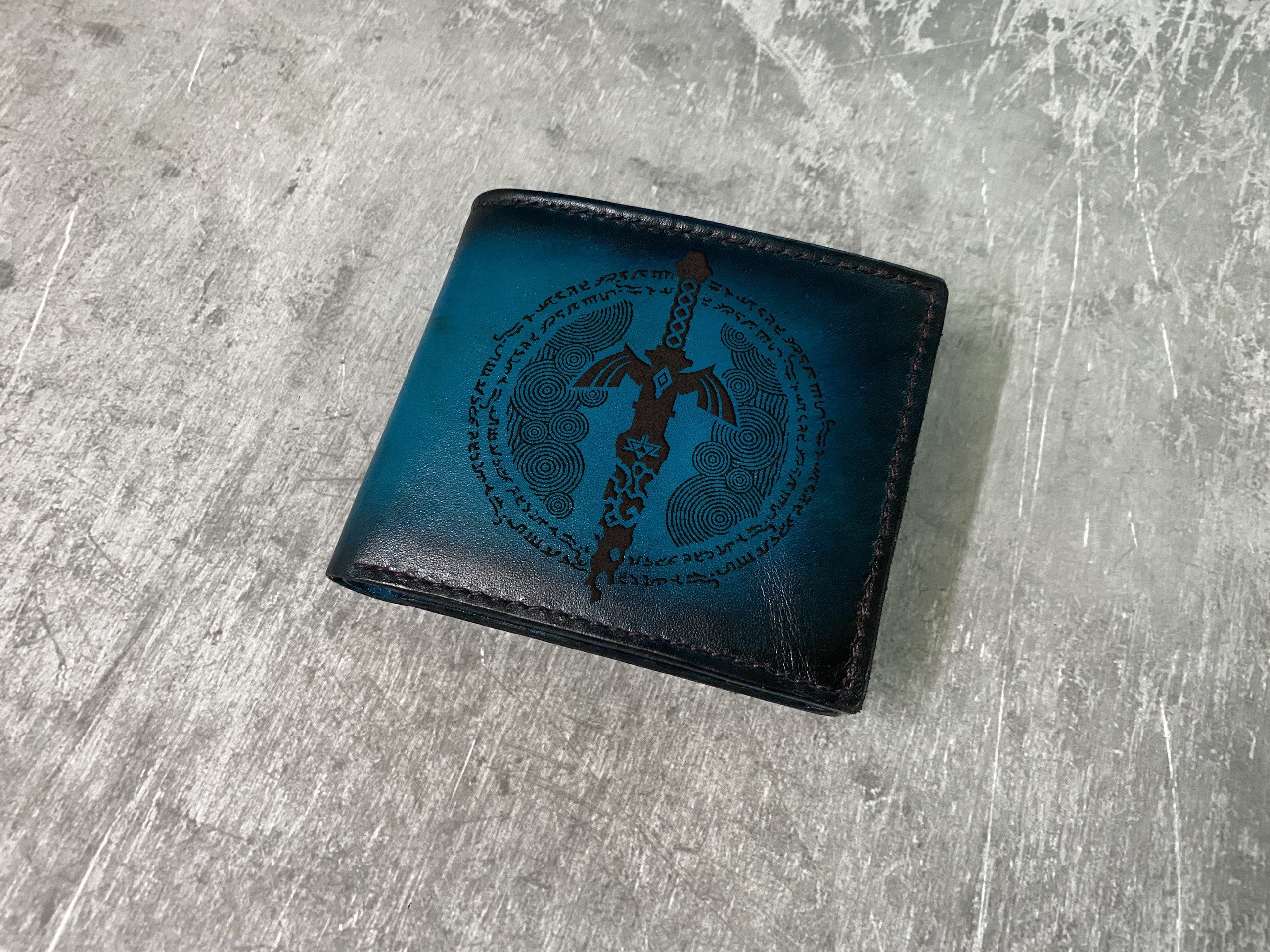 The master sword leather men's wallet, customized gift for him, Zelda gamer anniversary present, wallet for boyfriend, Legend of Zelda gifts