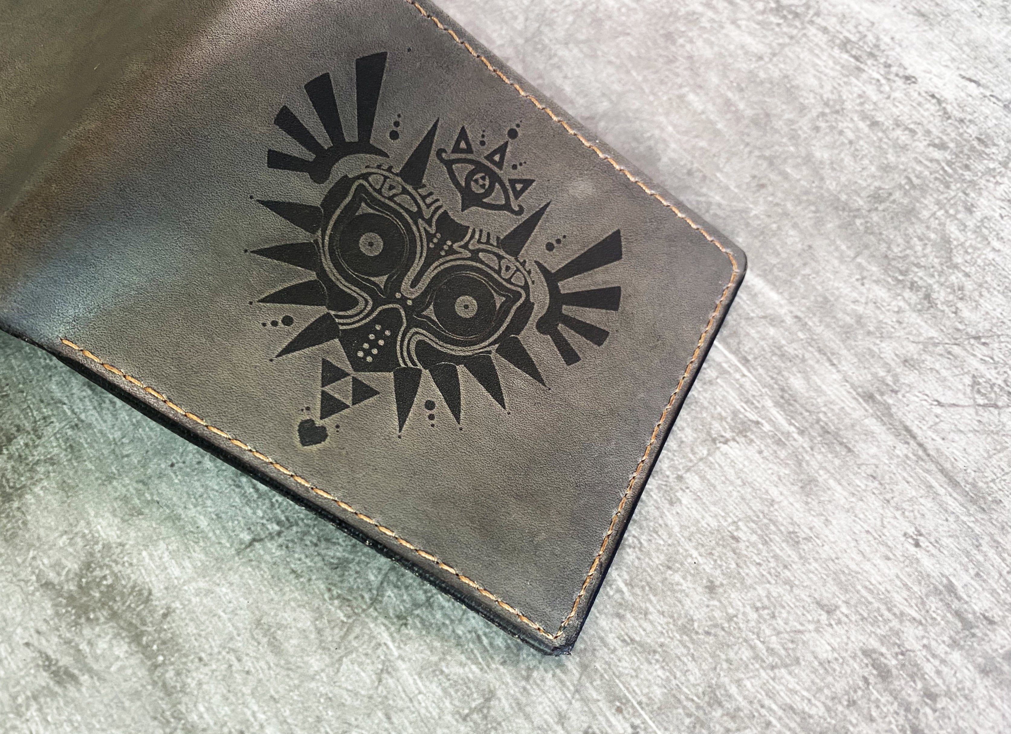 Personalized leather men's wallet, Majora Mask leather wallet, Majora mask gift for men, Legend of Zelda men present