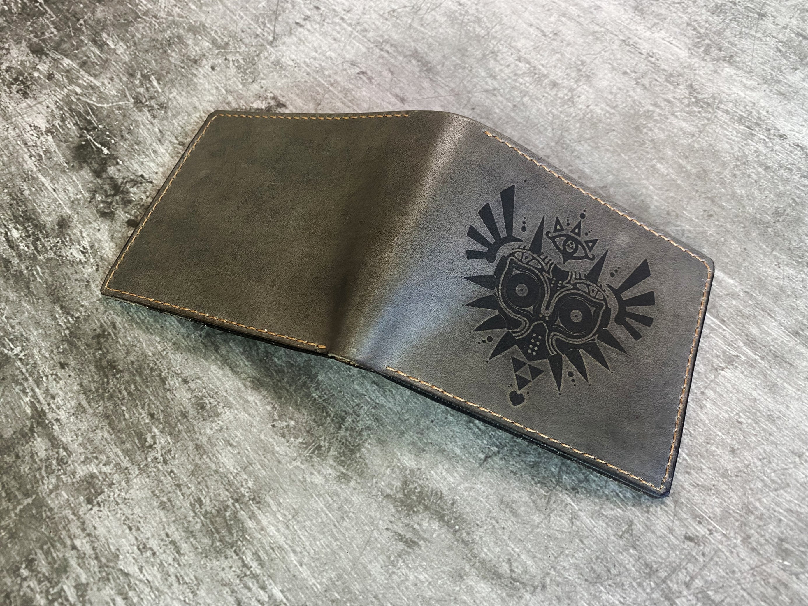 Personalized leather men's wallet, Majora Mask leather wallet, Majora mask gift for men, Legend of Zelda men present